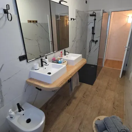 Oro Apartamento *